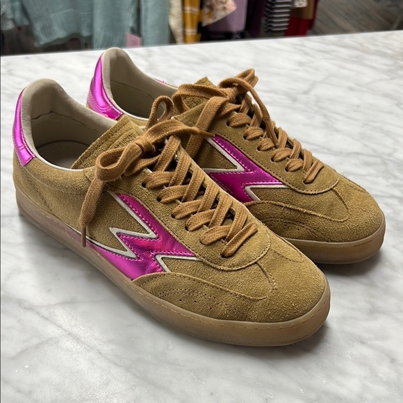 MOACONCEPT Club Sneaker Tan Suede with Pink Laminated Logo Size 40 - Picture 1 of 10